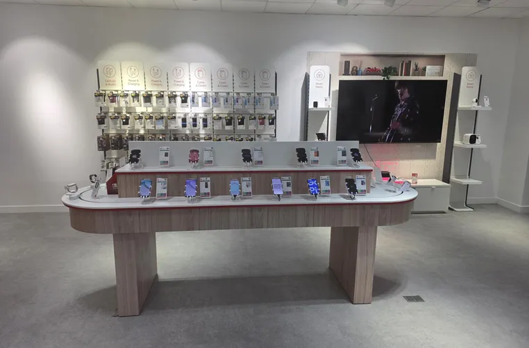 Vodafone Blackpool store image 1 of 3